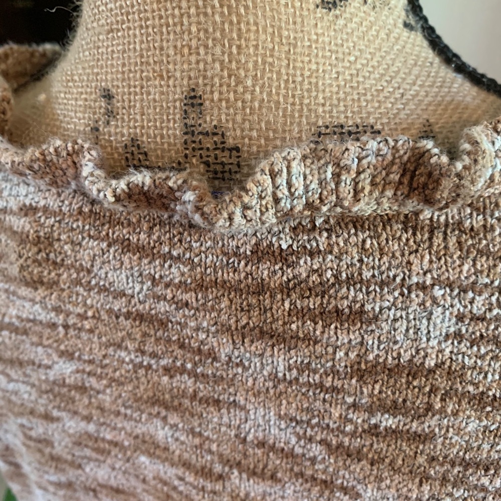 Sweater - Picture 3 of 4